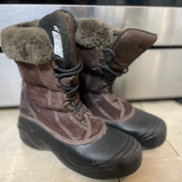 Columbia Winter Boots - Picture 4 of 5